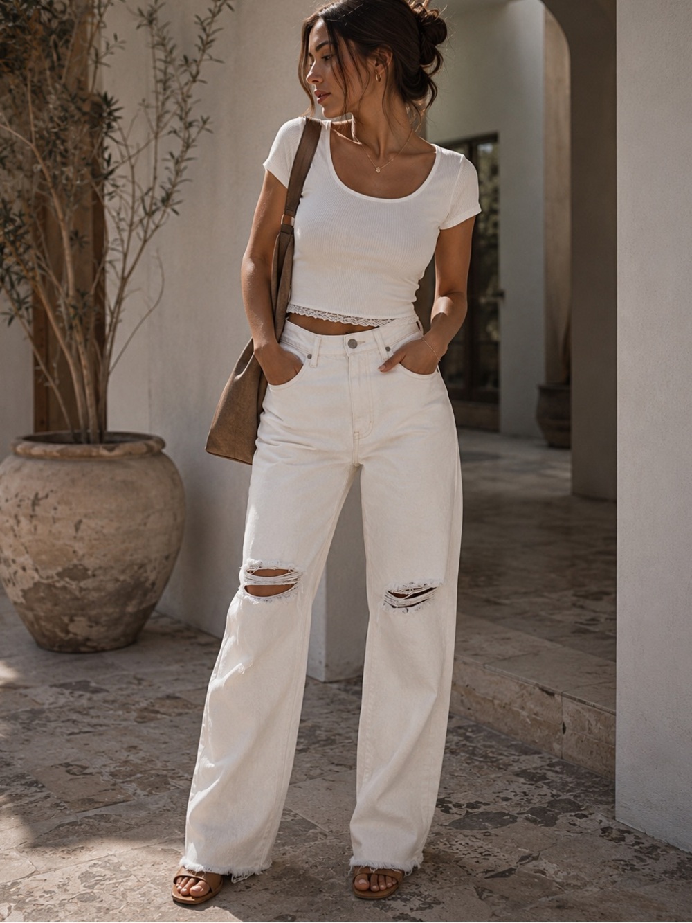 Universal Thread Women's White/Beige Distressed Straight Leg Jeans Suze 2/26R